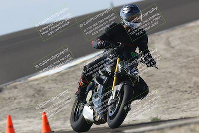 media/Nov-01-2025-TrackDaz (Sat) [[2b4d5192bc]]/C Group/1240pm (Turn 2 Outside)/